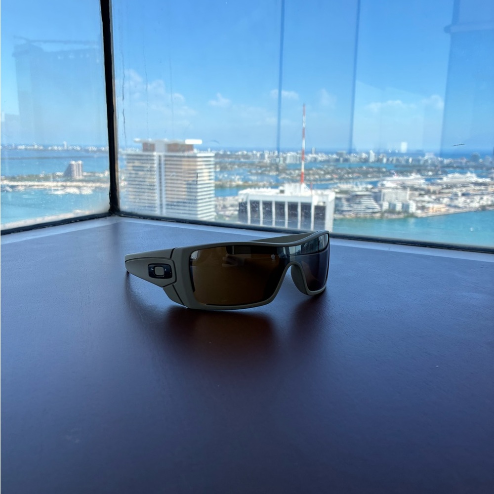 Oakley Glasses - Picture 4 of 15